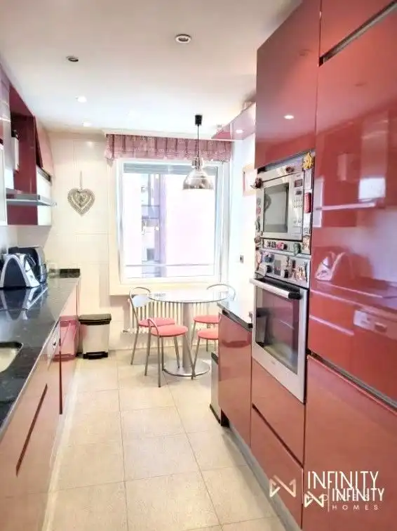 Küche von Wohnung zur Miete in Bilbao  mit Heizung und Abstellraum