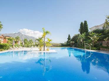 Erdgeschosswohnung mit Pool zum Verkauf in Nueva Andalucía