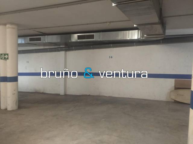 Garaje en Alquiler en Calle RODA en El Tancat - Mas d'en Gual