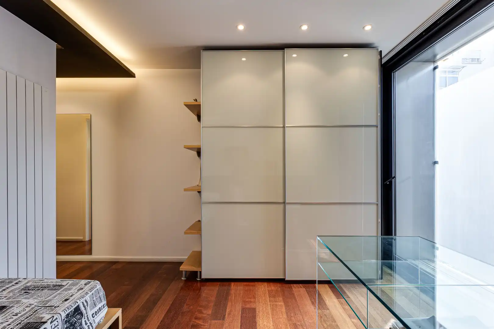 Habitación de Casa adosada en venta en Barcelona con Aire acondicionado, Calefacción y Jardín privado
