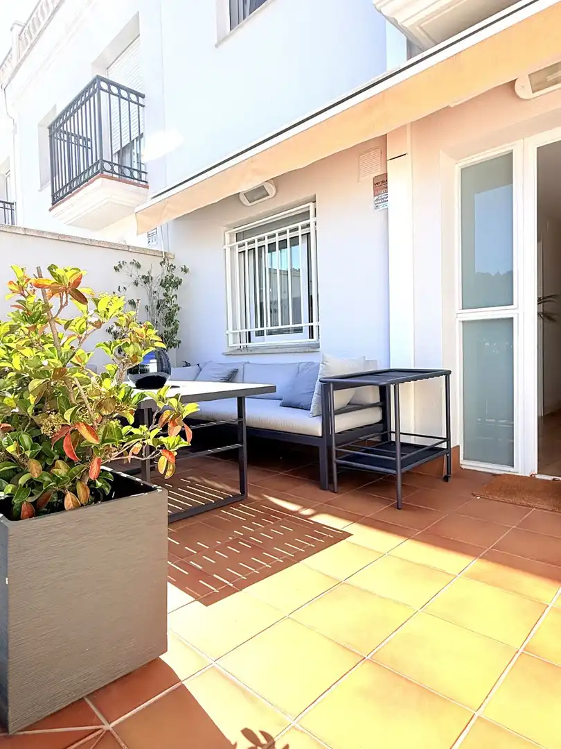 Terrassa de Casa o xalet en venda en Sant Boi de Llobregat amb Aire condicionat, Calefacció i Jardí privat