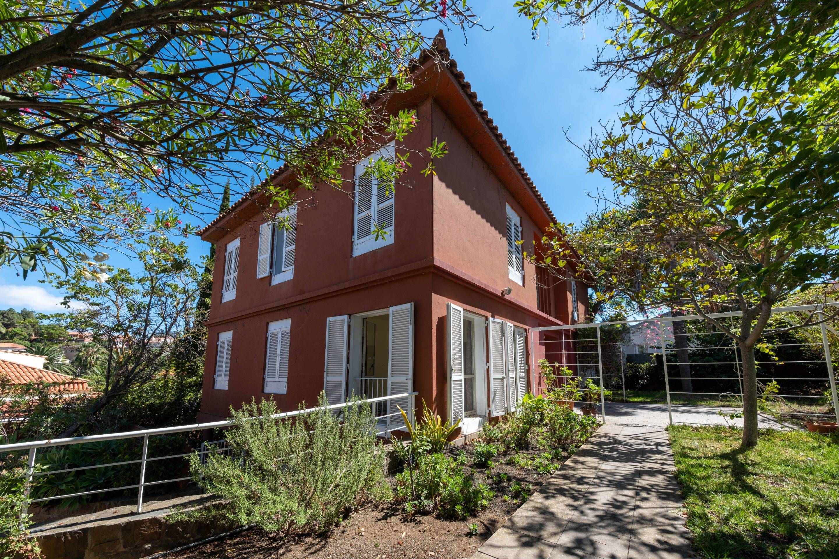 Exterior view of House or chalet for sale in Santa Brígida  with Heating, Private garden and Storage room