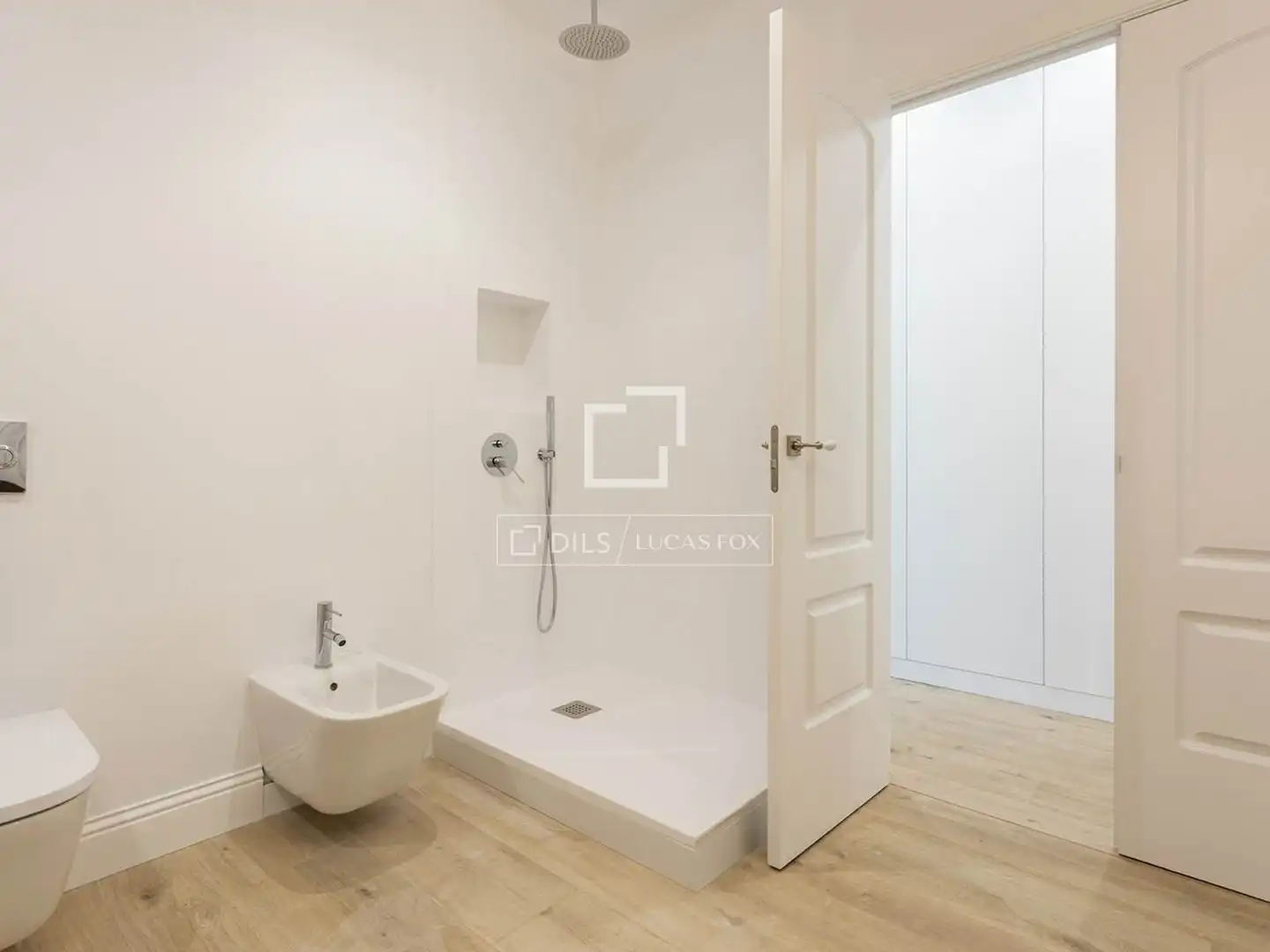 Baño de Piso en venta en Barcelona con Aire acondicionado, Calefacción y Parquet