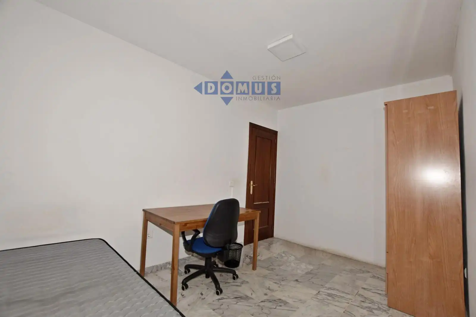 Bedroom of Flat for sale in Ronda  with Air Conditioner, Terrace and Furnished