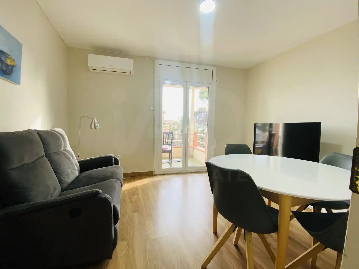 Wohnzimmer von Wohnung zur Miete in Sitges mit Klimaanlage und Terrasse