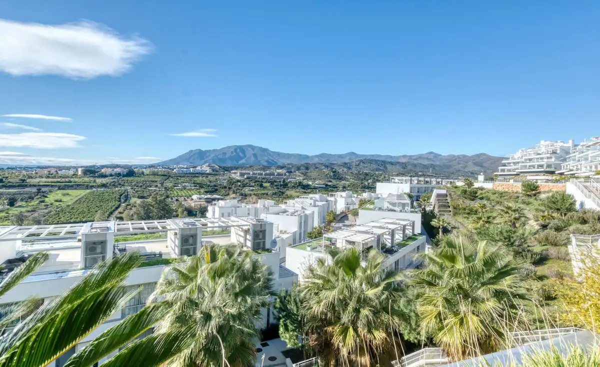 Exterior view of Ground floor for sale in Estepona  with Air Conditioner, Terrace and Storage room