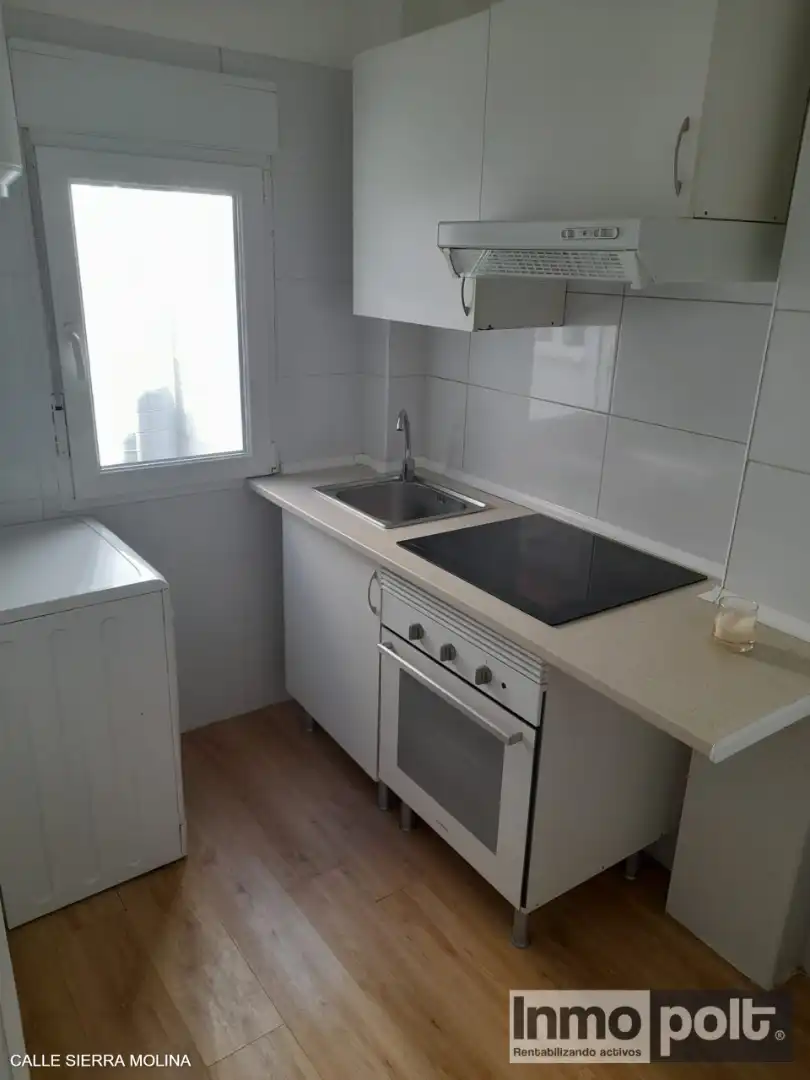 Cocina de Piso en venta en Madrid con Calefacción, Horno y Lavadora