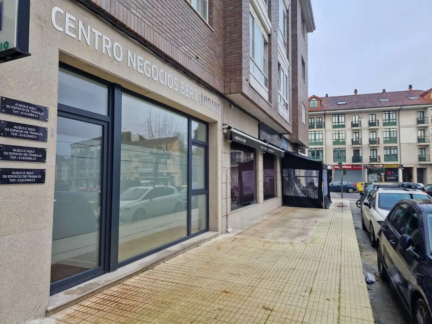 Geschaftsraum zur Miete in Ames