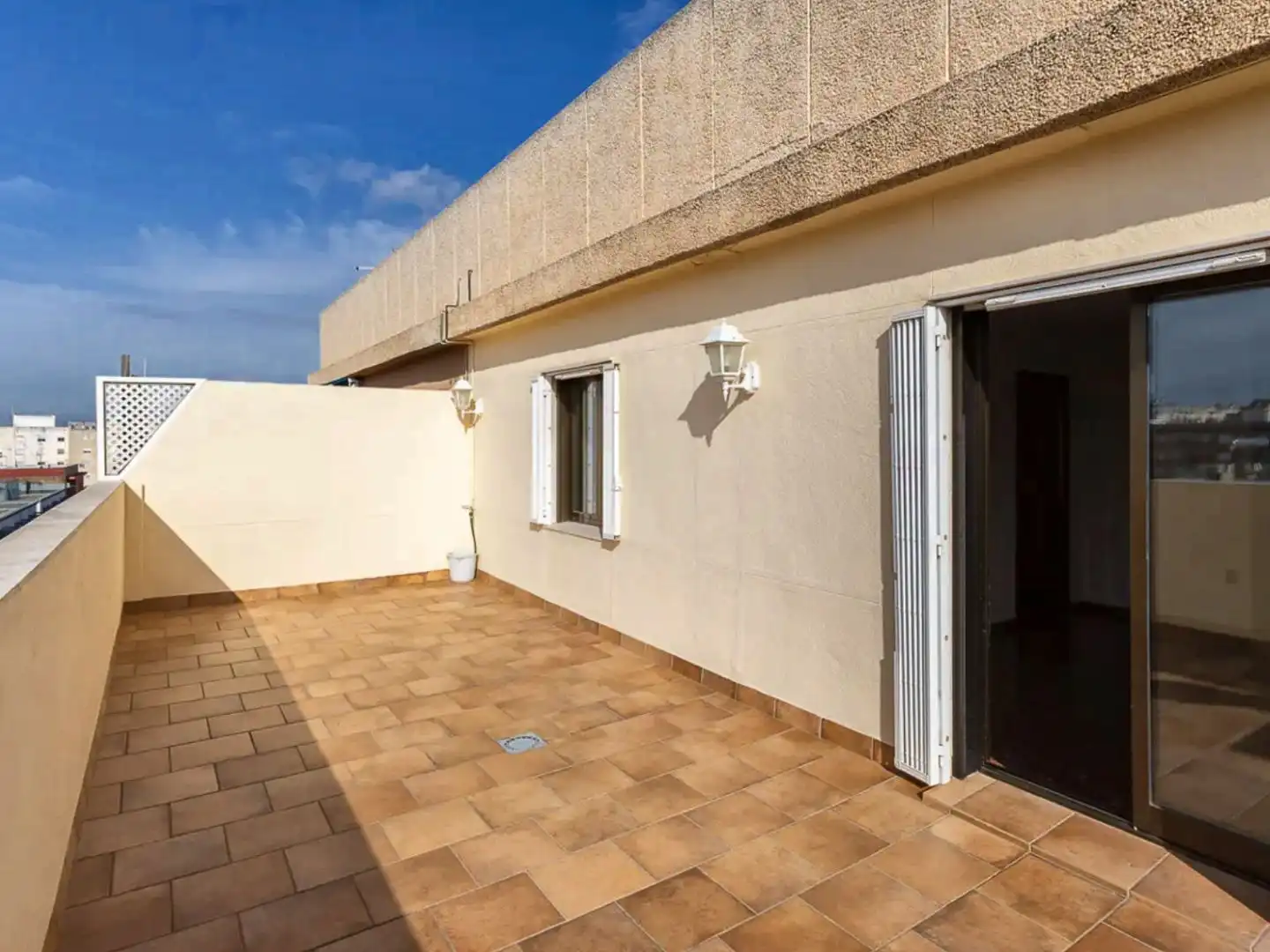 Ático con ascensor en venta en conca 19