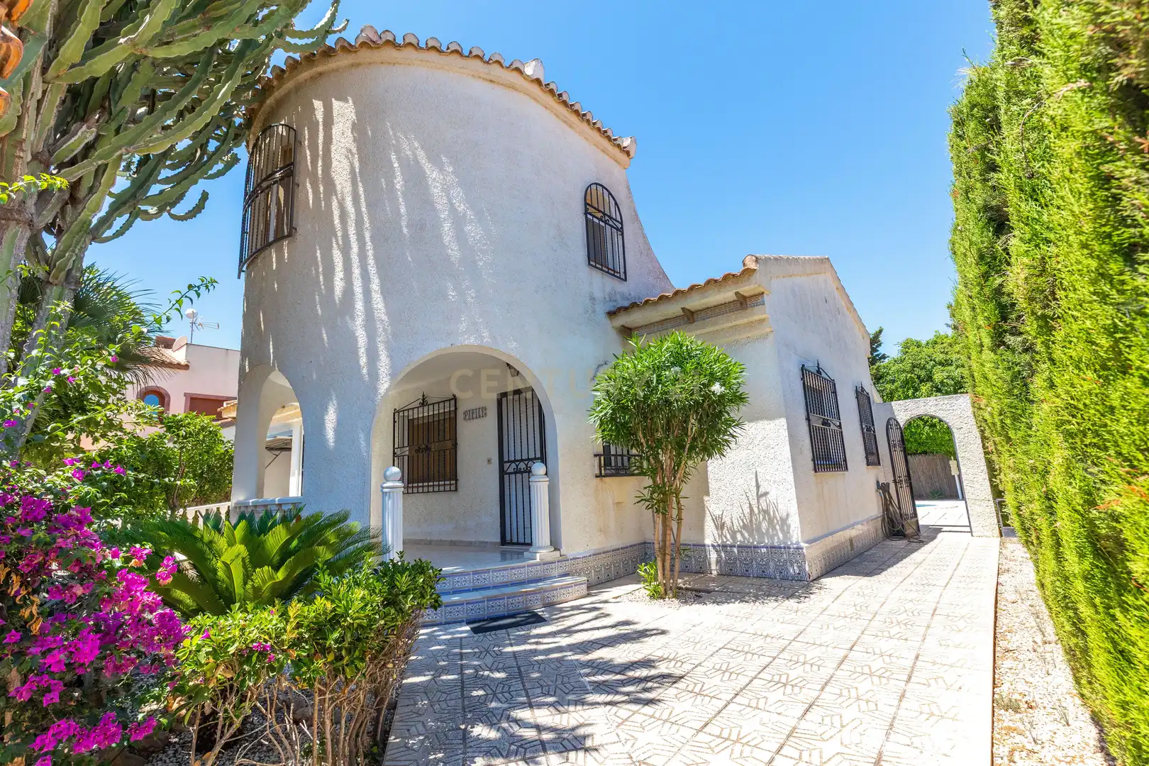Vista exterior de Casa o chalet en venta en Los Alcázares con Aire acondicionado, Trastero y Piscina