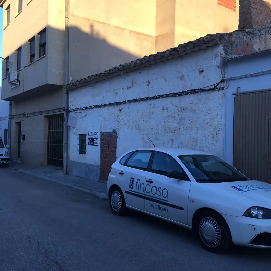 Terrenys i solars en venda a La Roda, imagen 2