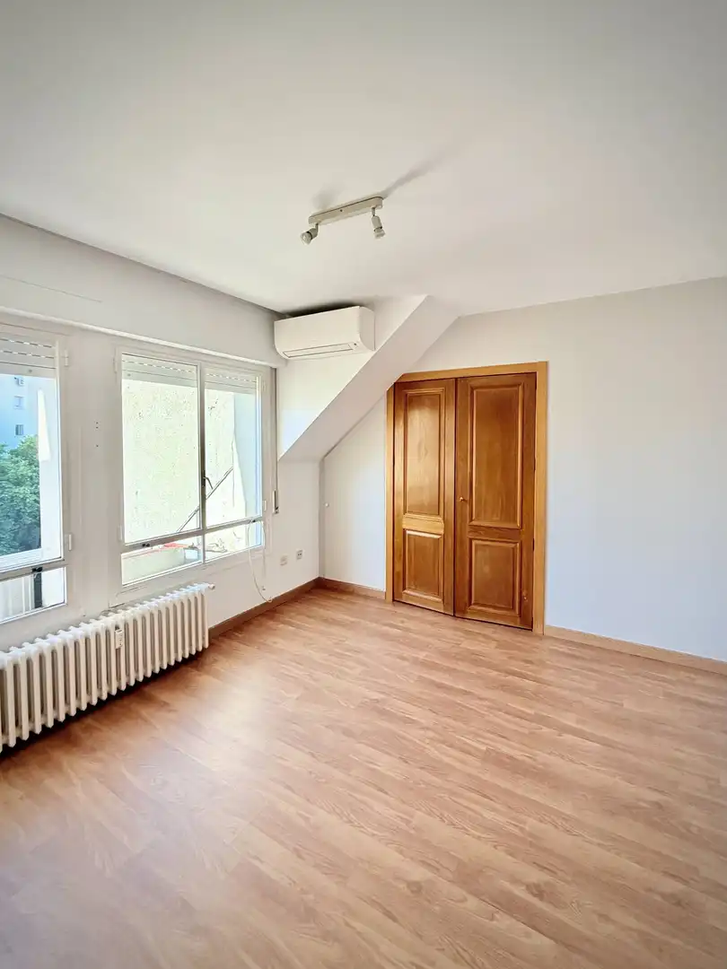 Habitación de Ático de alquiler en Madrid con Aire acondicionado, Calefacción y Terraza