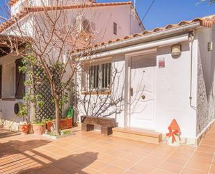 Exterior view of Single-family semi-detached for sale in Roses  with Air Conditioner and Terrace