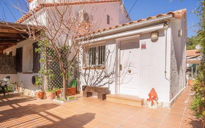 Exterior view of Single-family semi-detached for sale in Roses  with Air Conditioner and Terrace