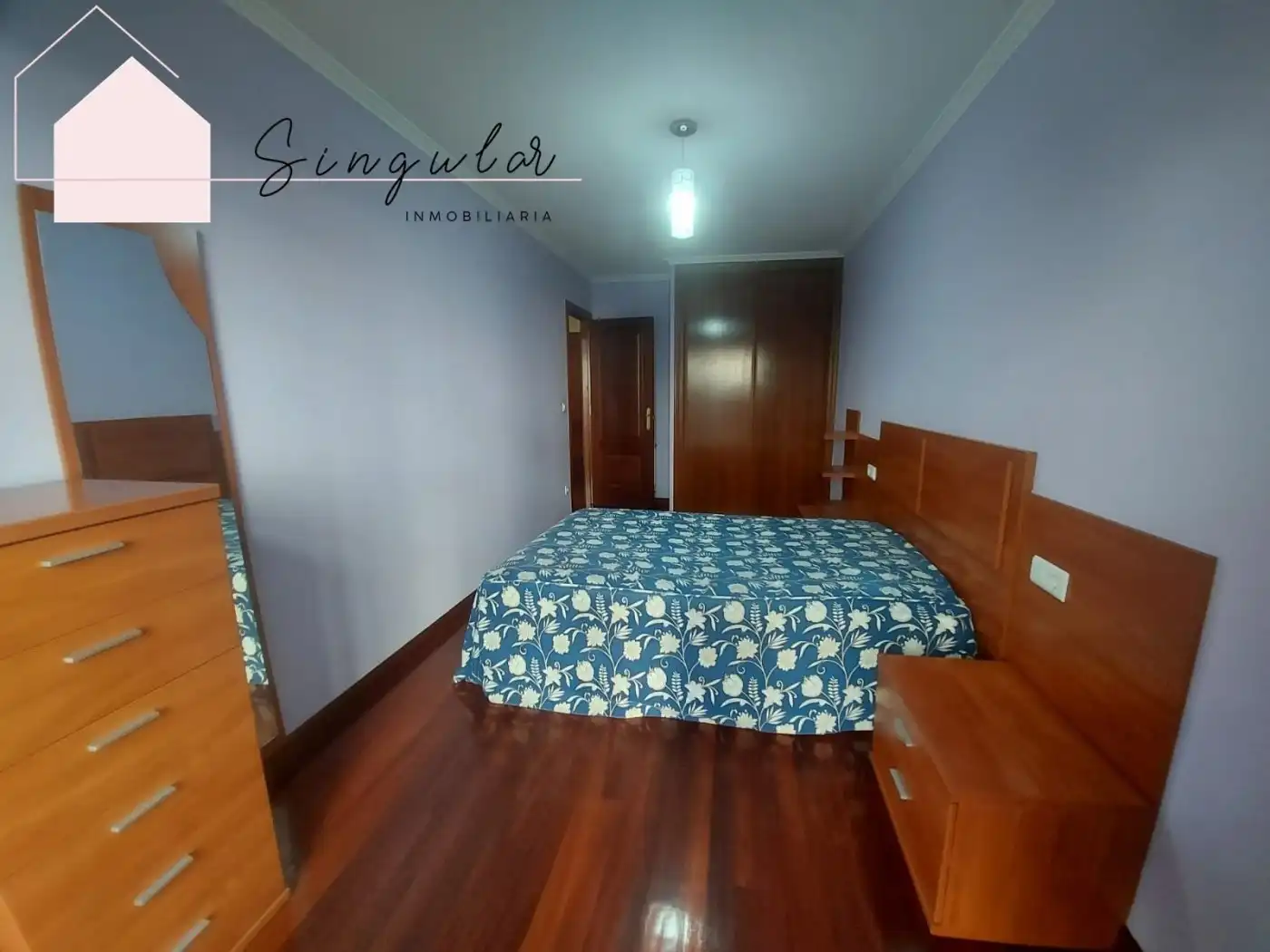 Schlafzimmer von Wohnung zur Miete in Vigo  mit Heizung, Parkett und Terrasse
