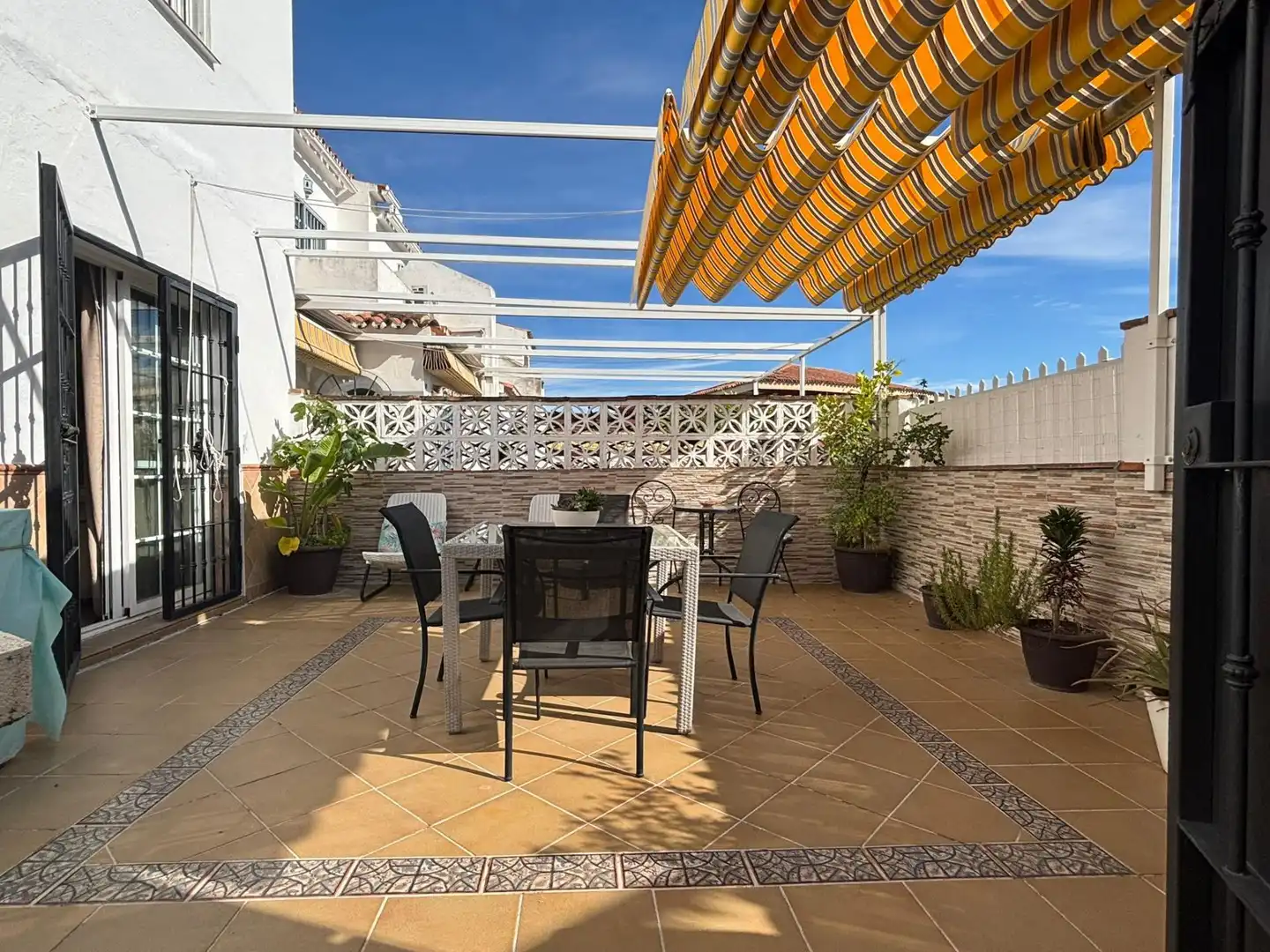 Casa adosada en venta en Platero - El Limón