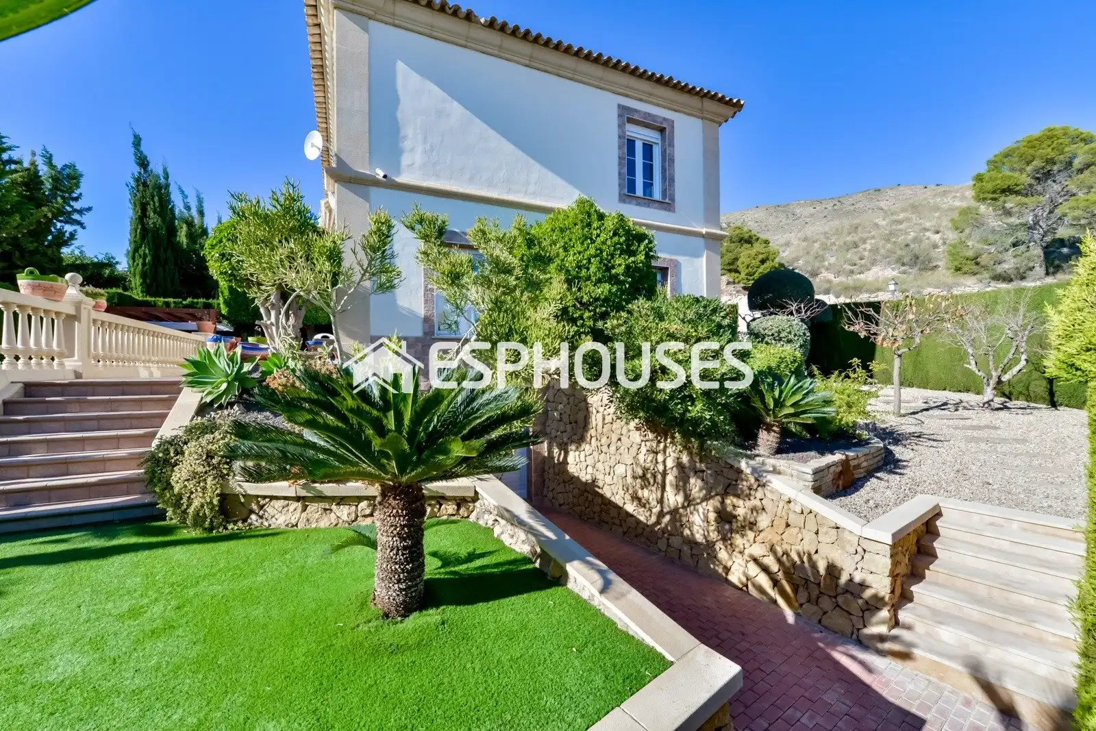 Exterior view of Houses for sale in Oliva  with Air Conditioner, Heating and Terrace