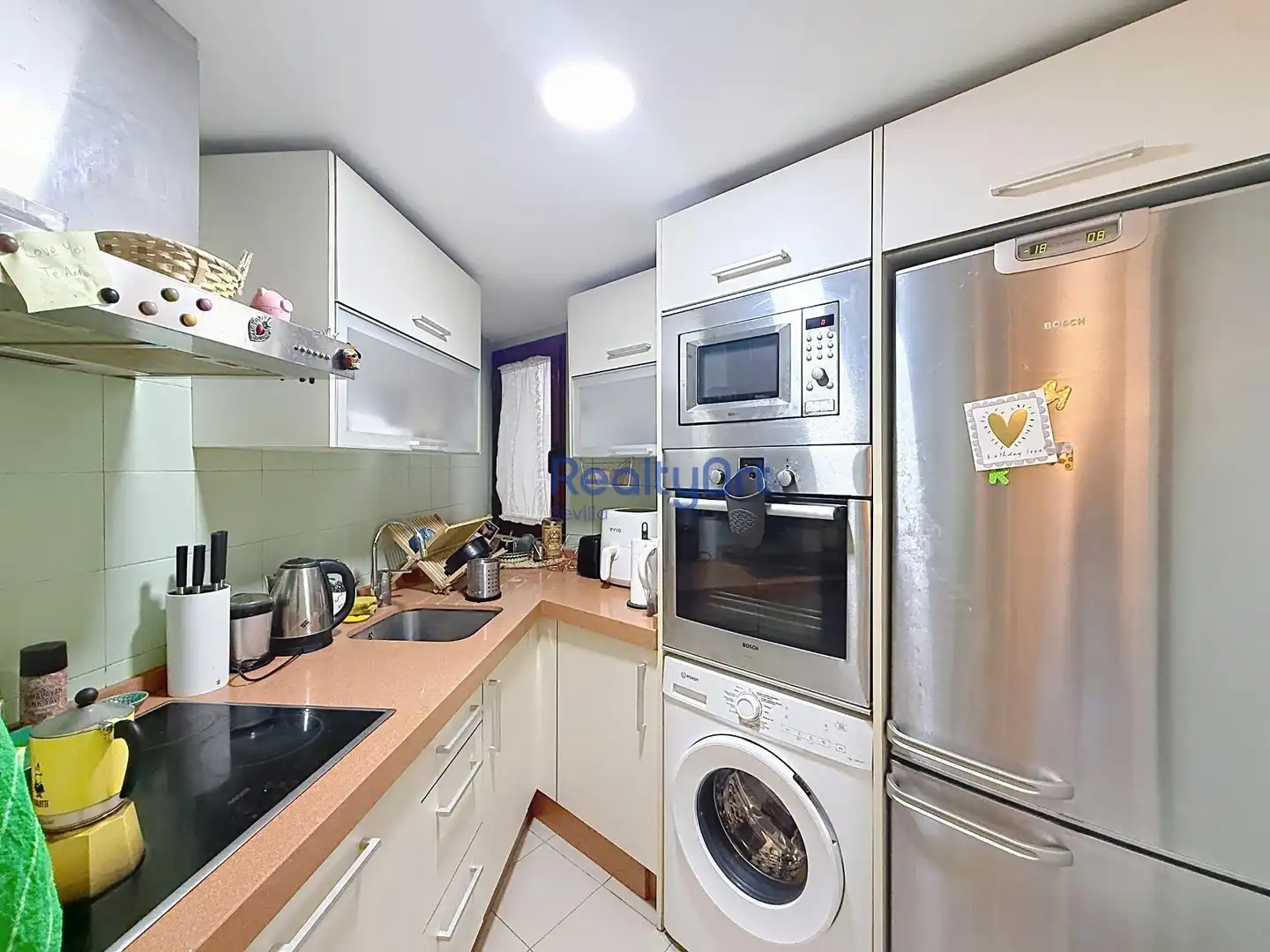 Kitchen of Duplexes for rent in Sevilla  with Air Conditioner and Furnished