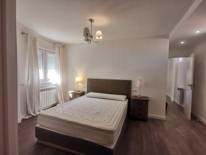 Bedroom of Flat to rent in Salamanca Capital  with Air Conditioner and Terrace