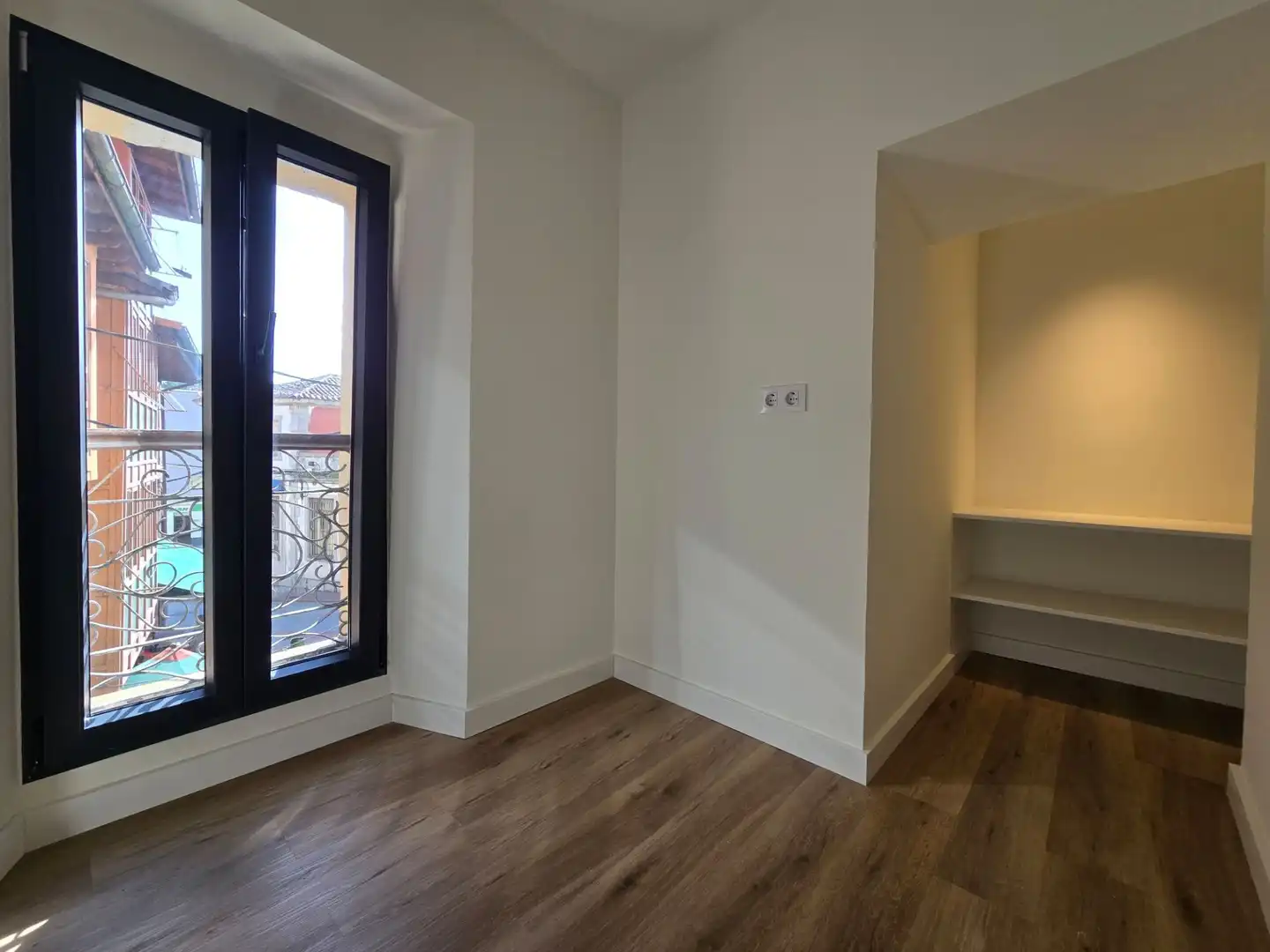 Bedroom of Flat for sale in Llanes