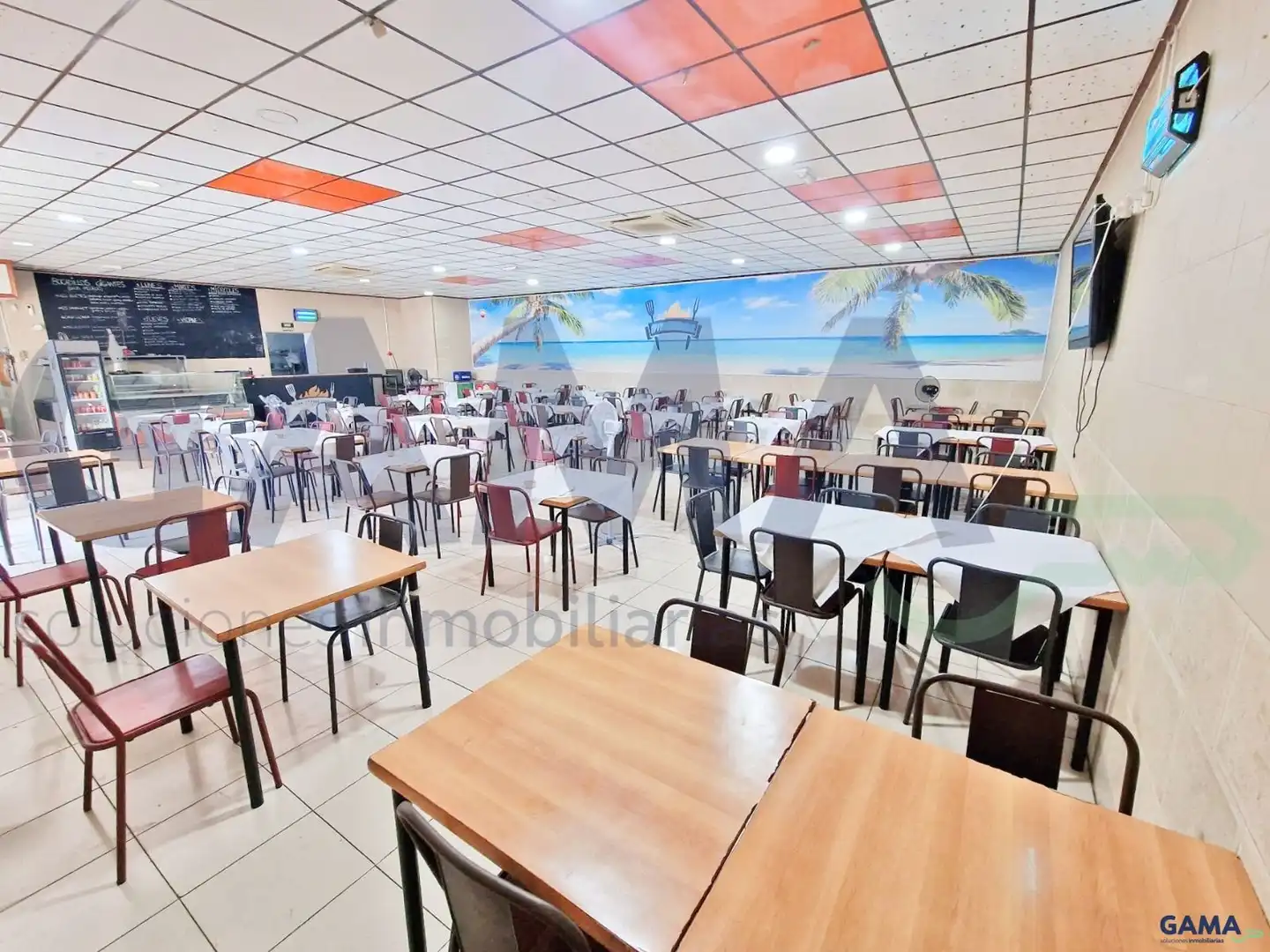 Business premises for sale in Casc Urbà, imagen 2