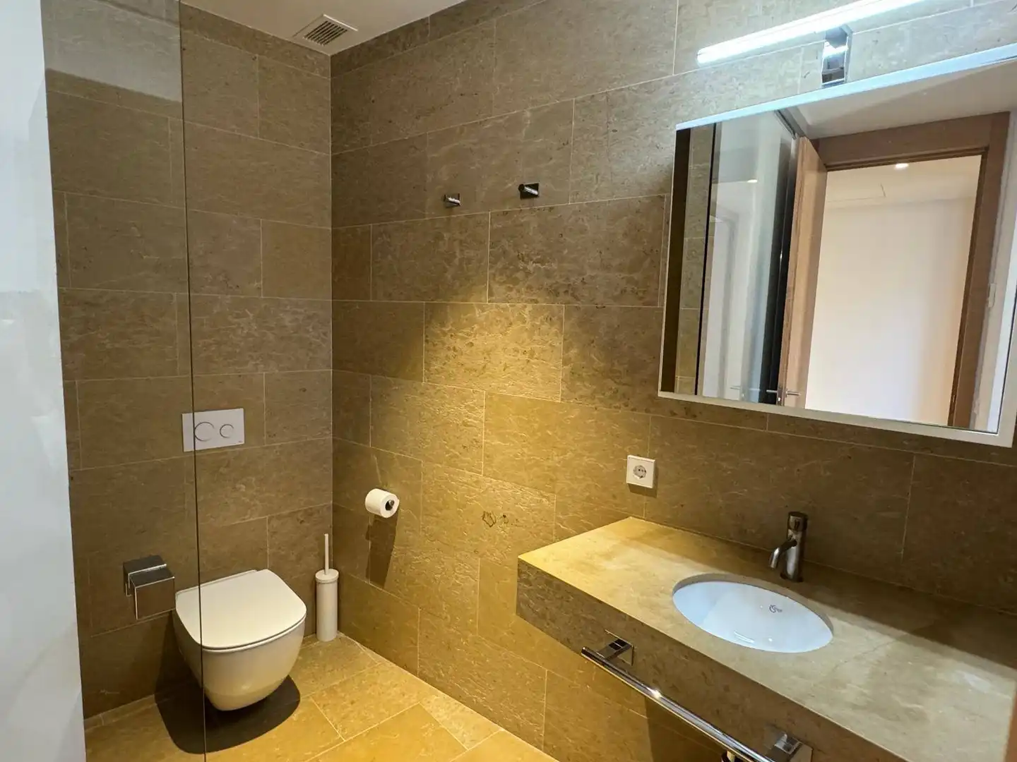 Badezimmer von Wohnung zur Miete in  Palma de Mallorca mit Klimaanlage, Heizung und Möbliert