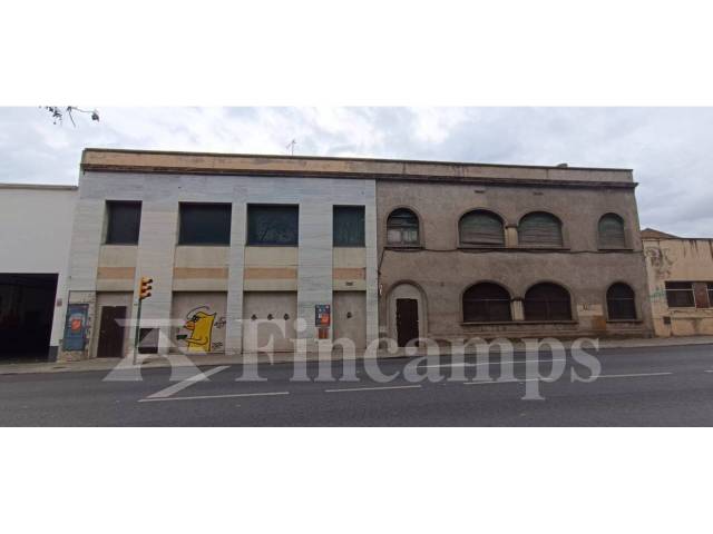 Local comercial en Alquiler en N/A en Can Feu