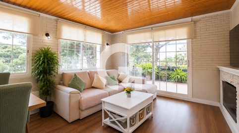 Foto 4 de Piso en venta en Cl Lliri, del, Granvia - Mar, Castelldefels