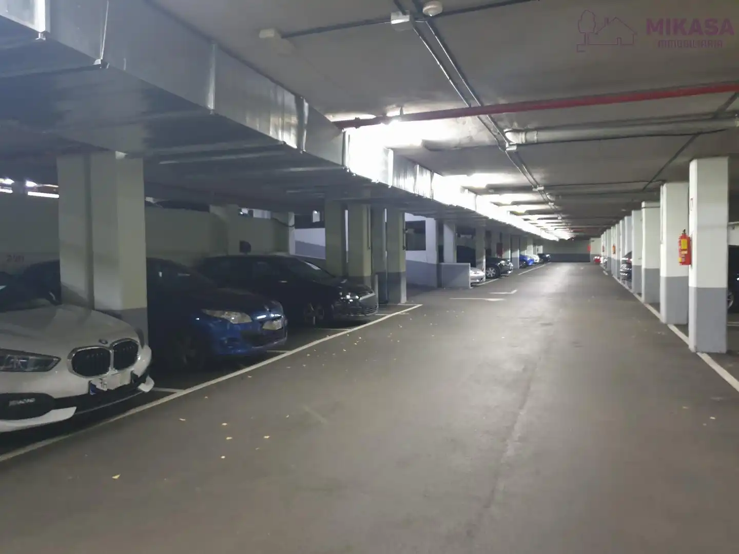 Parking of Flat for rent in Madrid  with Air Conditioner, Heating and Community pool