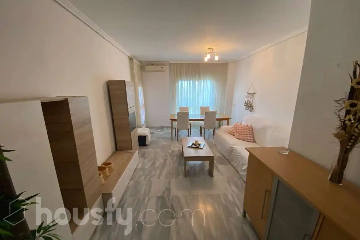 Wohnzimmer von Wohnung zur Miete in Sevilla mit Klimaanlage, Heizung und Terrasse