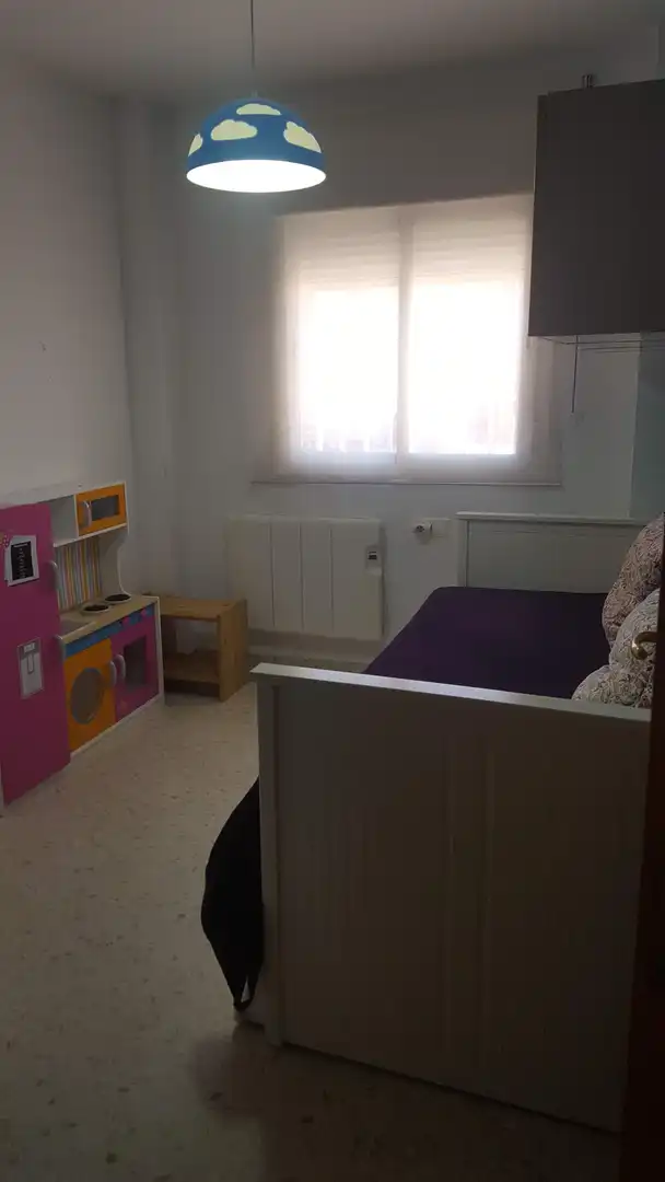 Bedroom of Flat for sale in San Roque