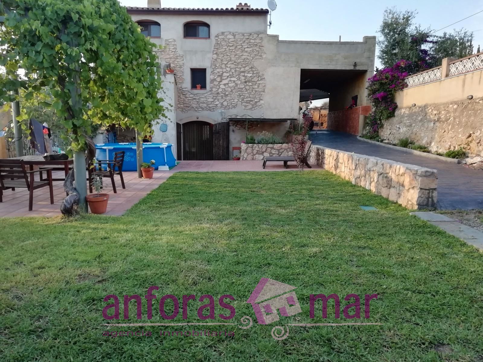 Jardí de Casa o xalet de lloguer amb opció a compra en Vespella de Gaià amb Aire condicionat, Calefacció i Jardí privat