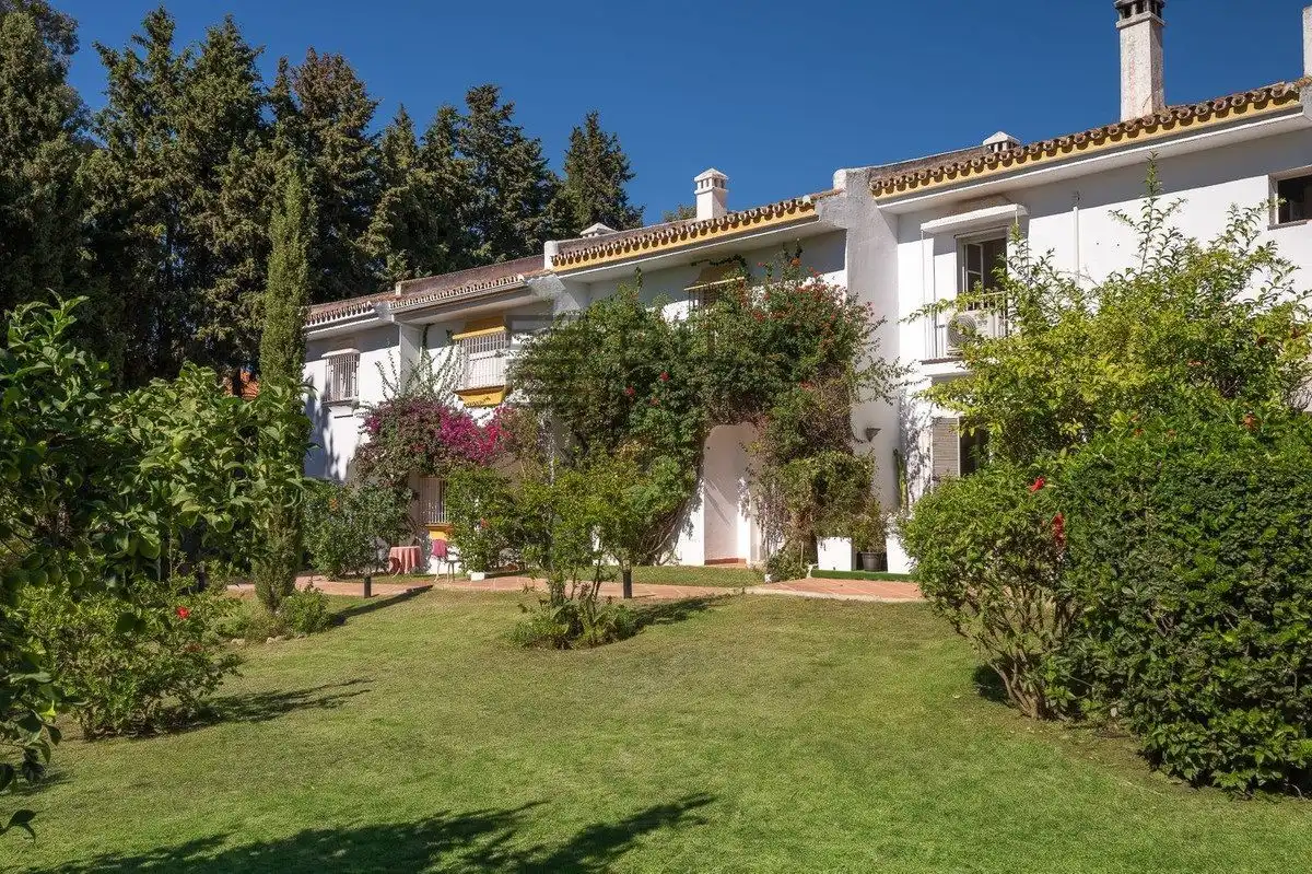 Reihenhaus mit Pool zum Verkauf in Urb. Villas en Artola Golf, imagen 27