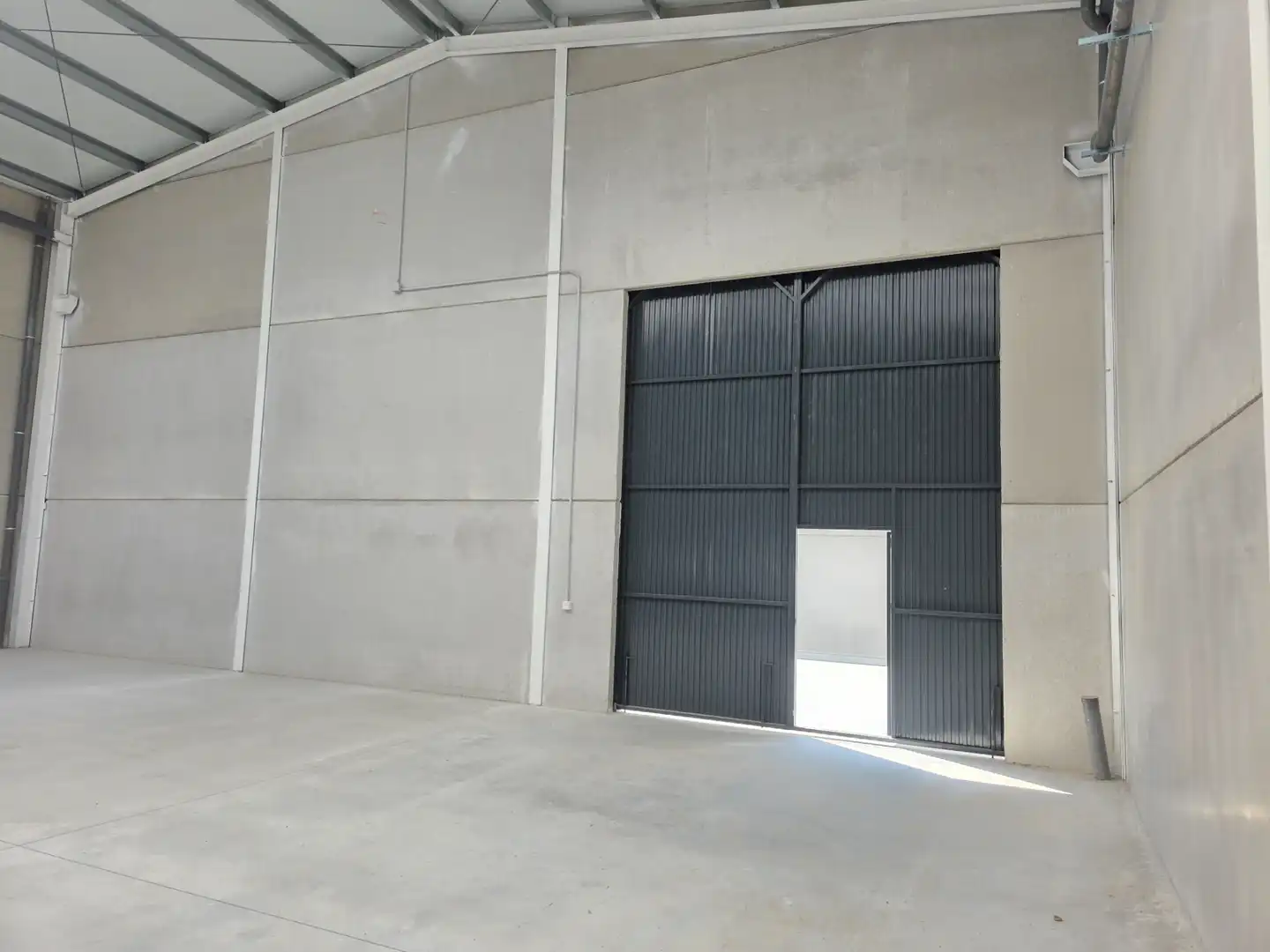 Nave industrial de alquiler en La Zubia