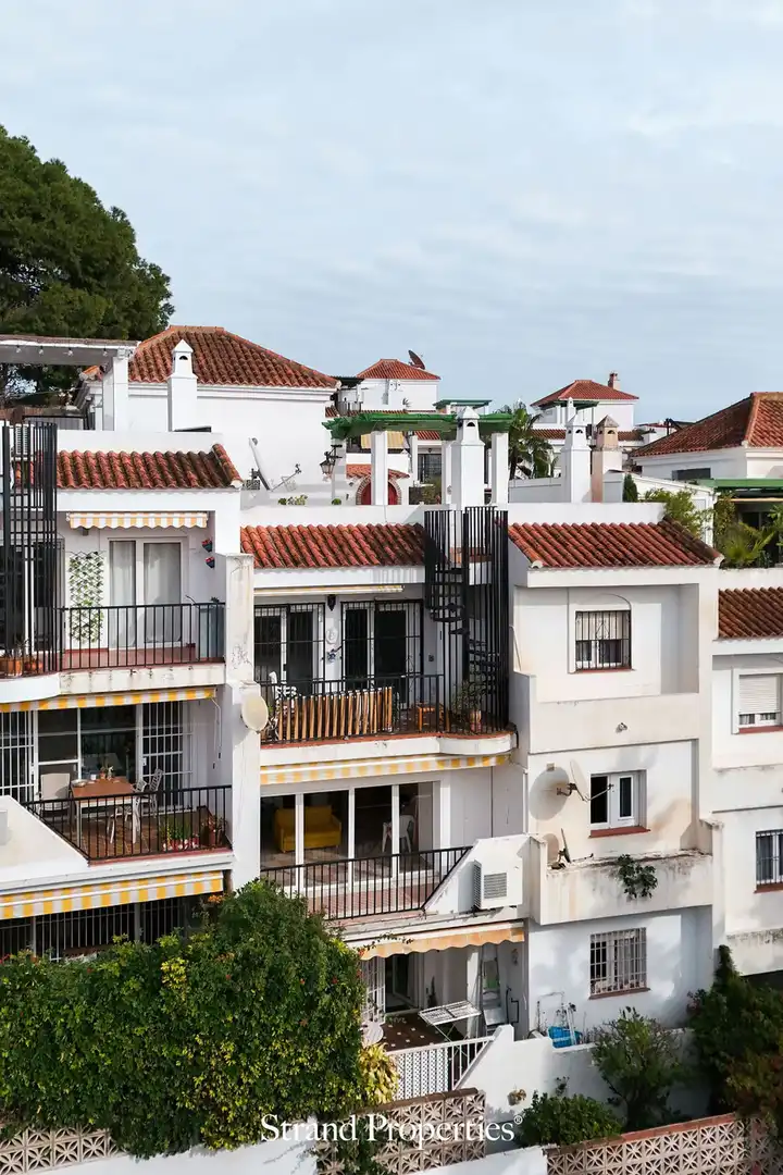 Vista exterior de Apartament en venda en Torremolinos amb Terrassa i Balcó
