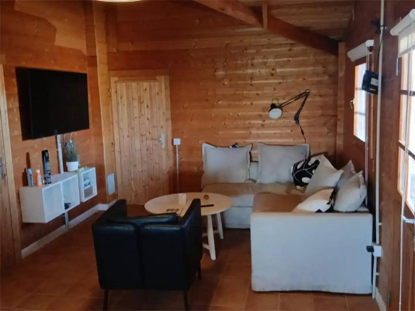 Sala d'estar de Finca rústica en venda en Antigua amb Jardí privat, Traster i Moblat