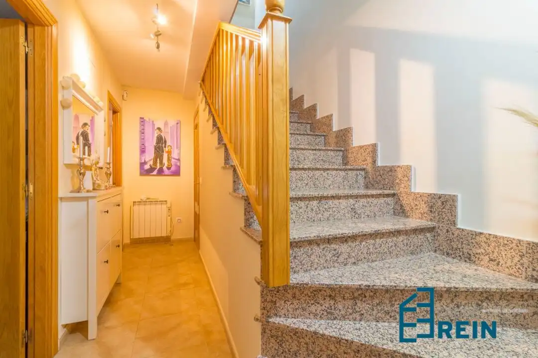 Casa adosada en venta en Recas con Aire acondicionado, Calefacción y Trastero