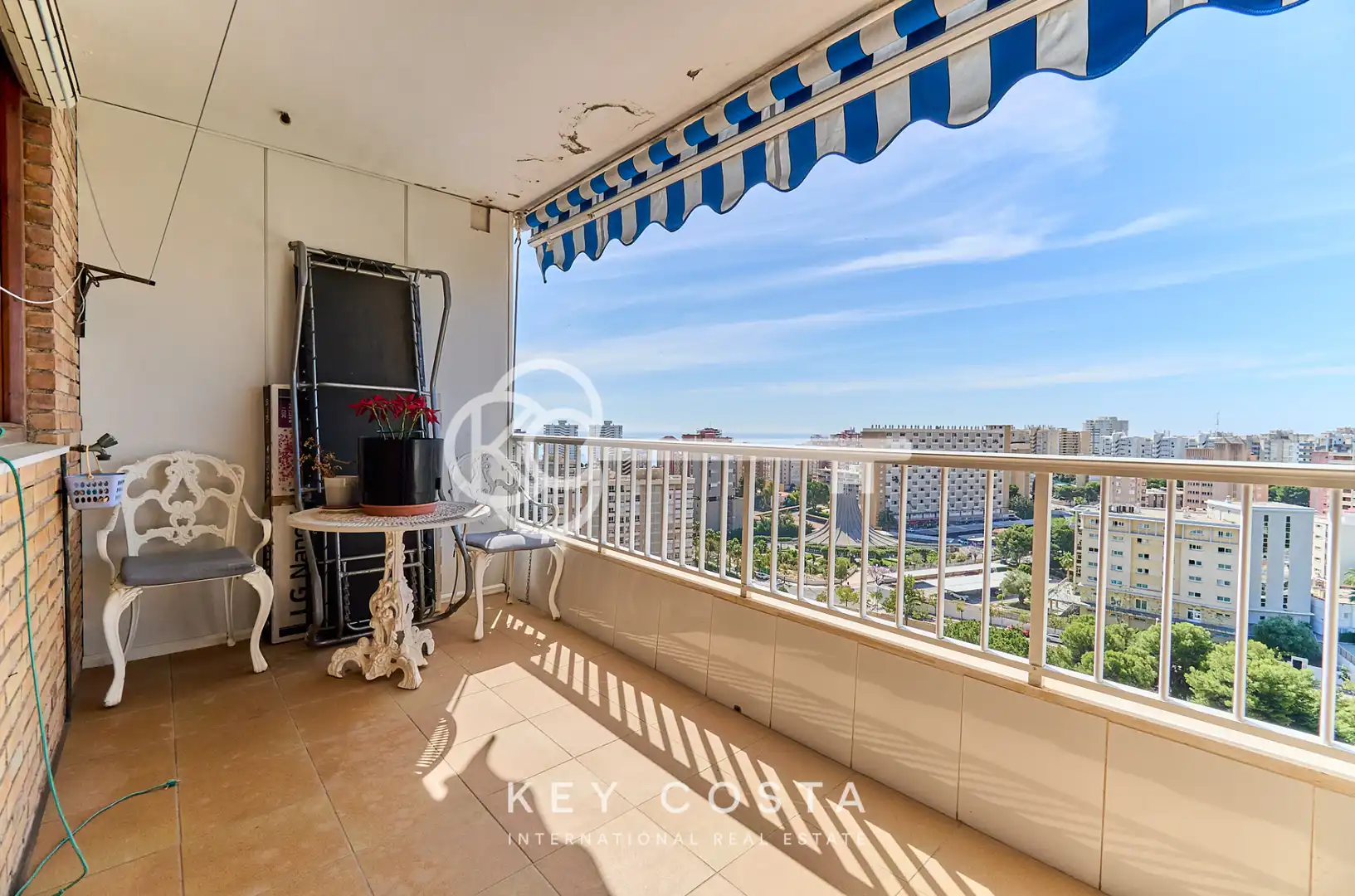 Exterior view of Flat for sale in Alicante / Alacant  with Air Conditioner, Terrace and Furnished
