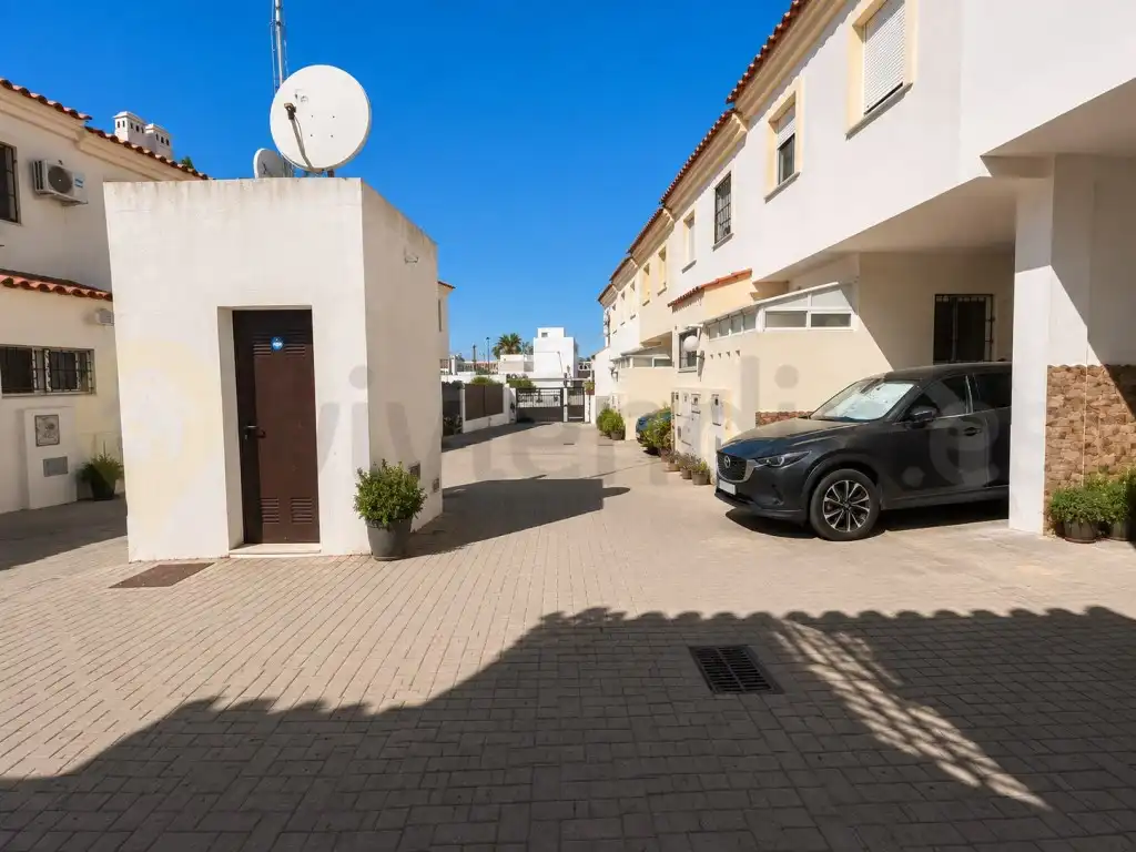 Aparcament de Casa adosada en venda en Puerto Real