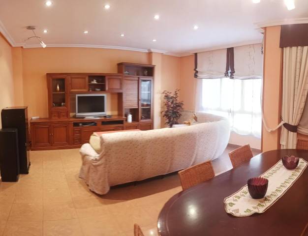 Piso en Alquiler en Huesca en Plaza de Toros - Barón de Warsage