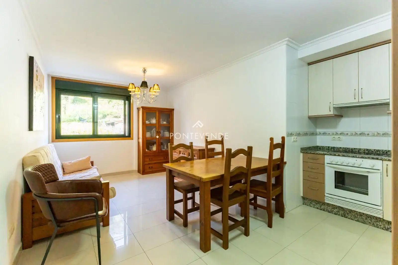 Comedor de Piso en venta en Poio con Terraza y Amueblado