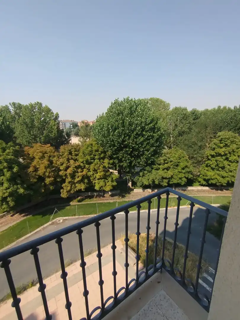 Terrasse von Wohnungen zur Miete in Ávila mit Heizung und Möbliert