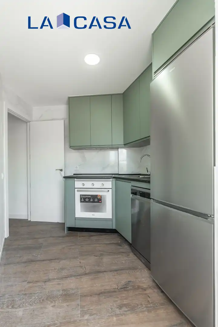 Cocina de Piso en venta en Madrid con Calefacción y Terraza