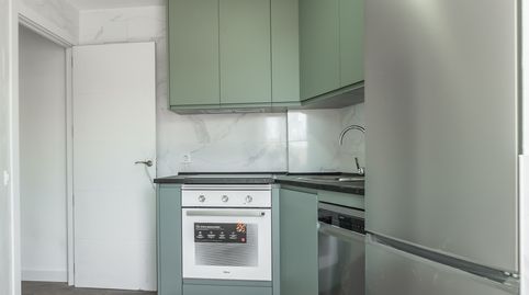 Foto 2 de Piso en venta en Calle de Enrique Fuentes, Moscardó, Madrid Capital