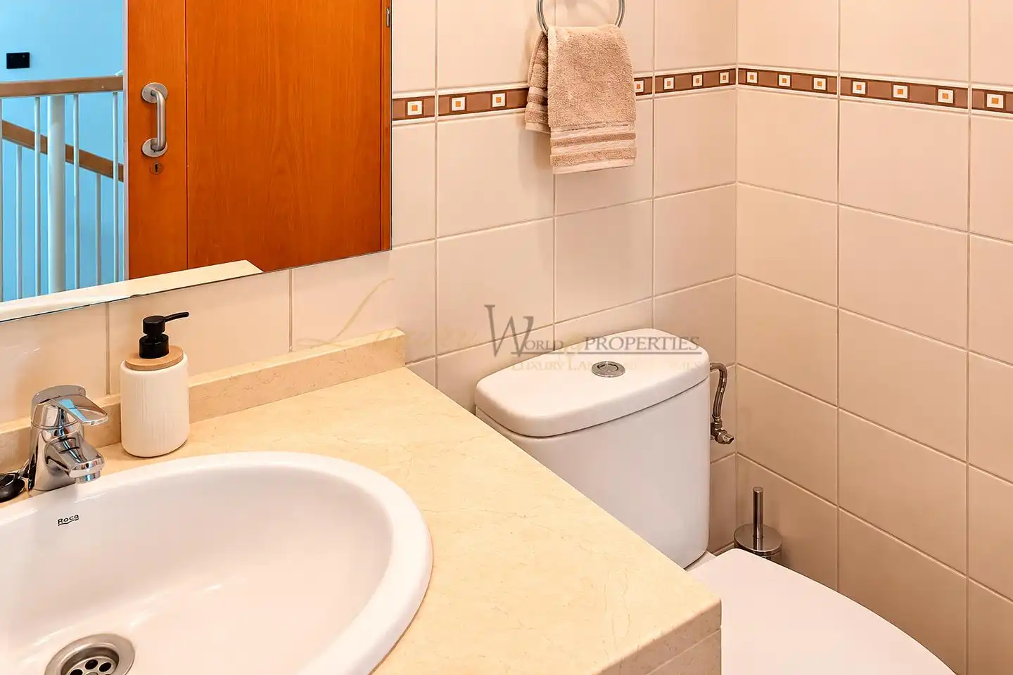 Casa con piscina en venta en Calle Beirut, imagen 21