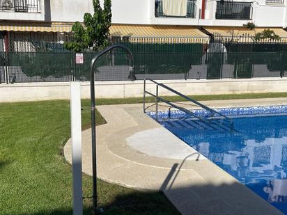 Schwimmbecken von Einfamilien-Reihenhaus zum verkauf in La Antilla mit Klimaanlage und Terrasse