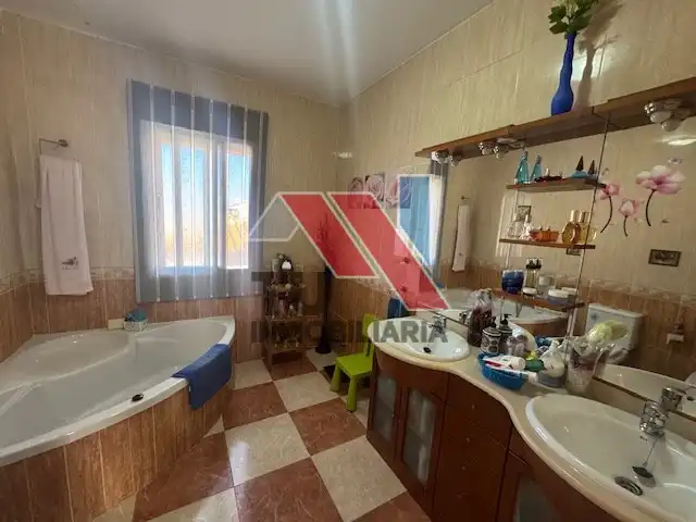 Baño de Casa o chalet en venta en Novés con Terraza y Balcón