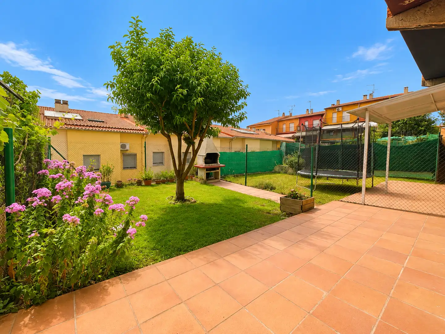 Terrassa de Casa adosada en venda en Torelló amb Calefacció, Jardí privat i Terrassa