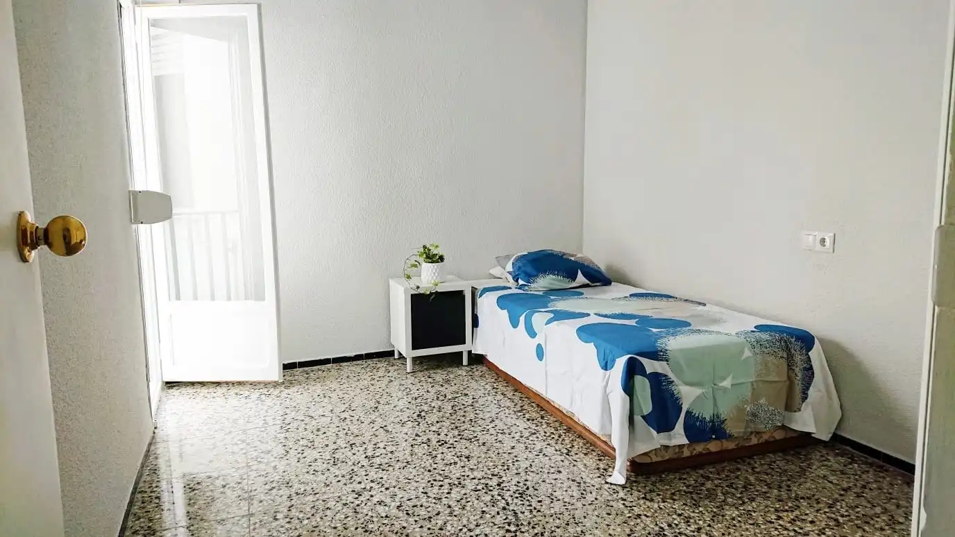 Schlafzimmer von Wohnung zum Verkauf in Elche / Elx mit Möbliert und Balkon