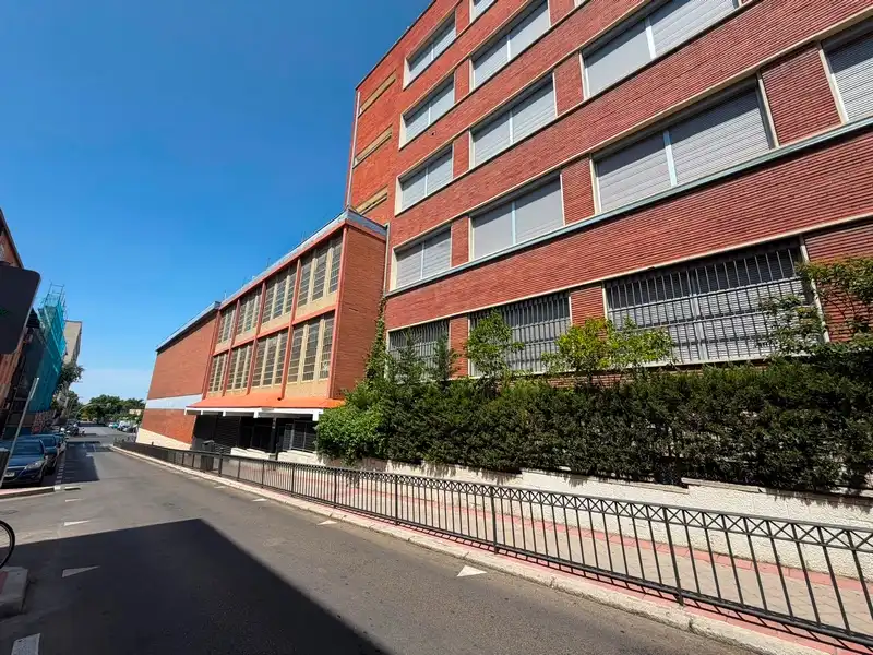 Vista exterior de Piso en venta en Madrid
